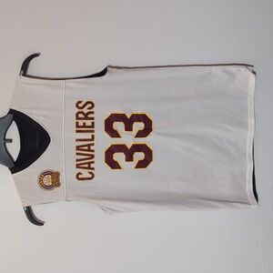 Reversible Cleveland Cavaliers 33 Basketball Jersey